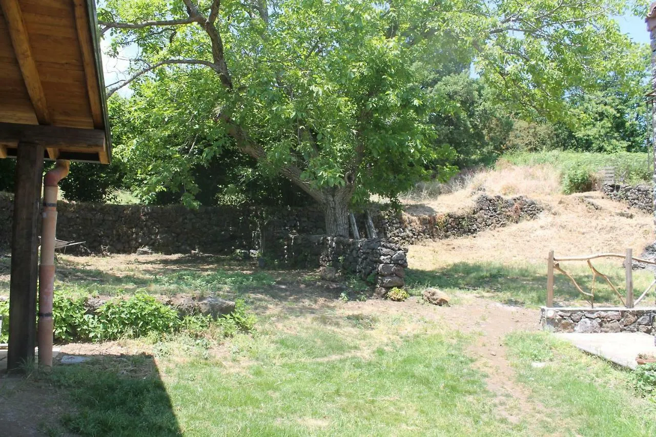 Alloggio per agriturismo Agriturismo La Caraffara sull' Etna Puntalazzo Italia