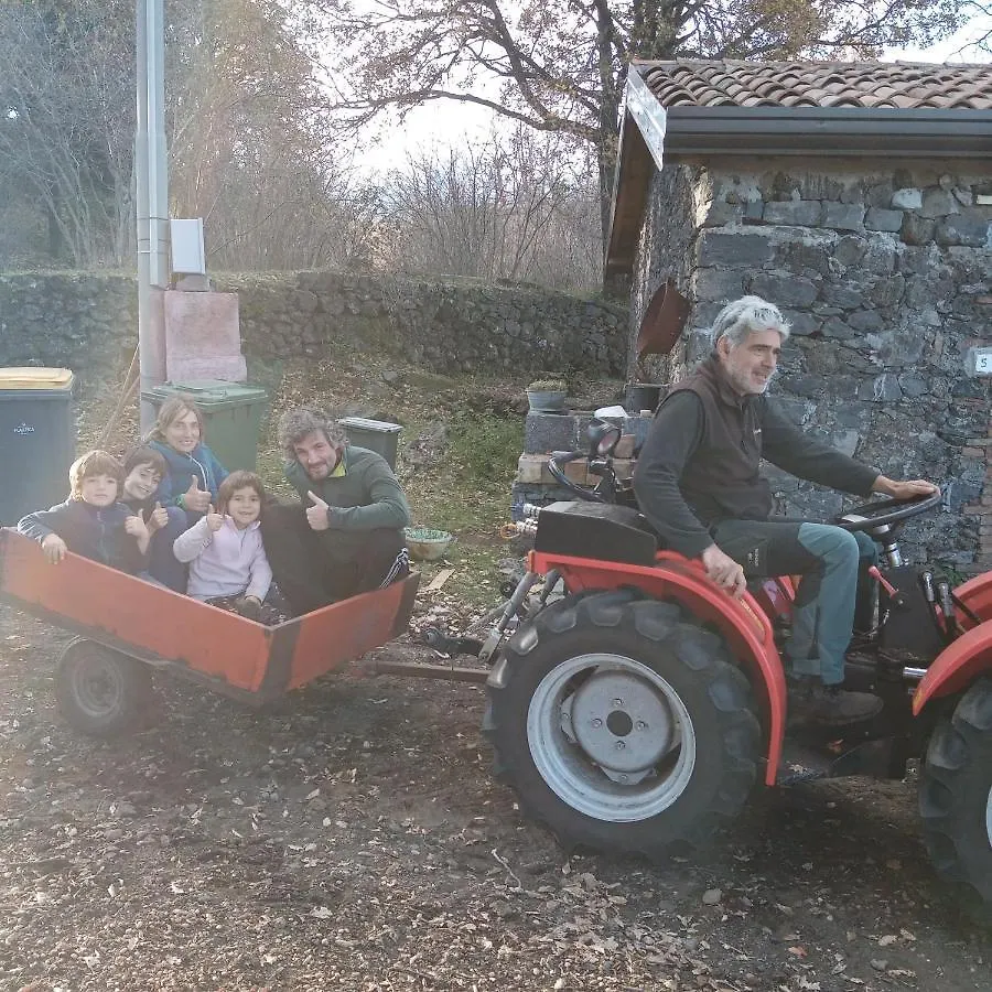 Agriturismo La Caraffara Sull' Etna Puntalazzo Farm stay