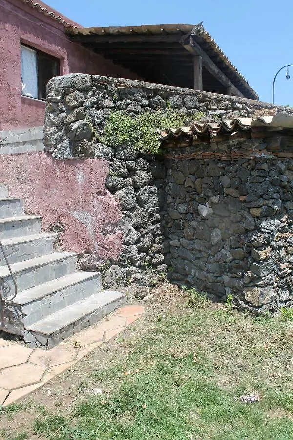 Agriturismo La Caraffara Sull' Etna Puntalazzo 0*,