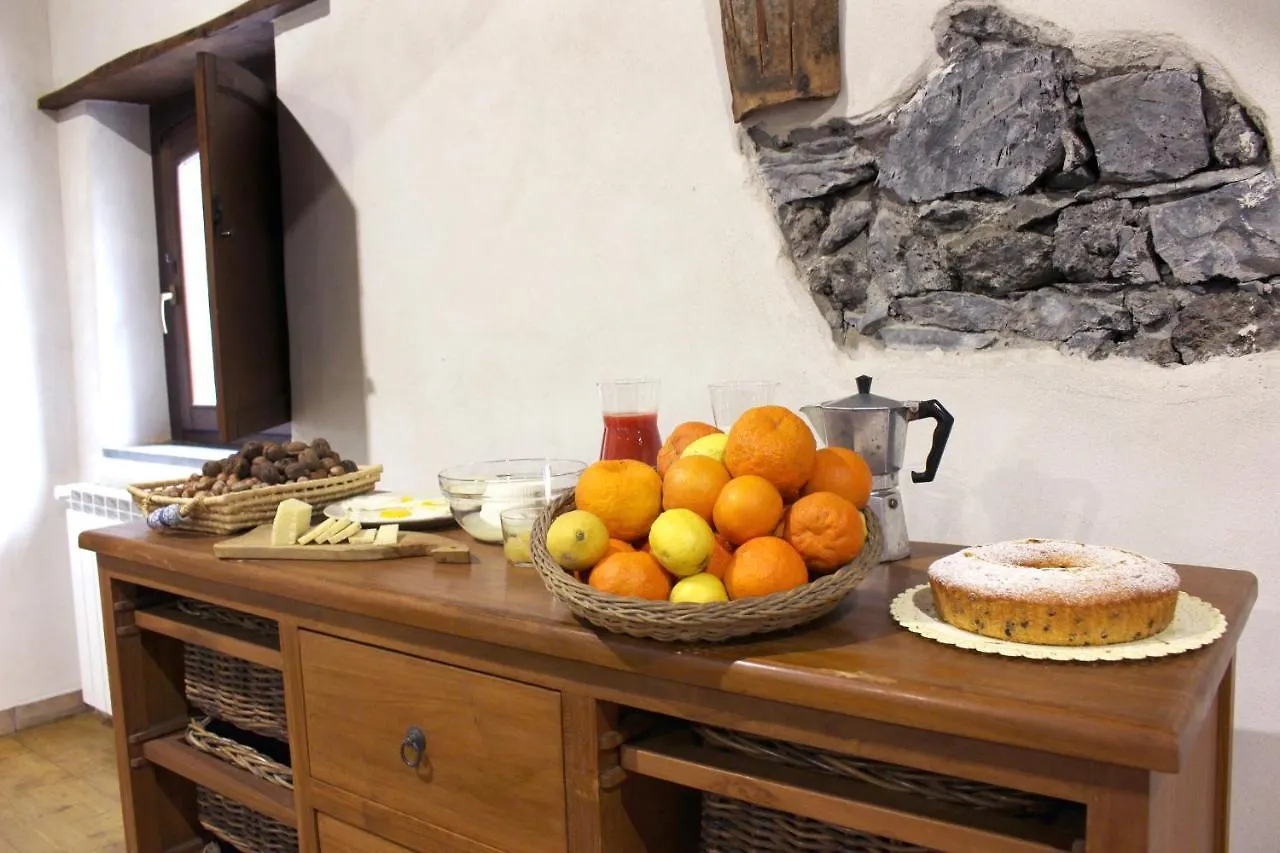 Agriturismo La Caraffara Sull' Etna Puntalazzo Farm stay